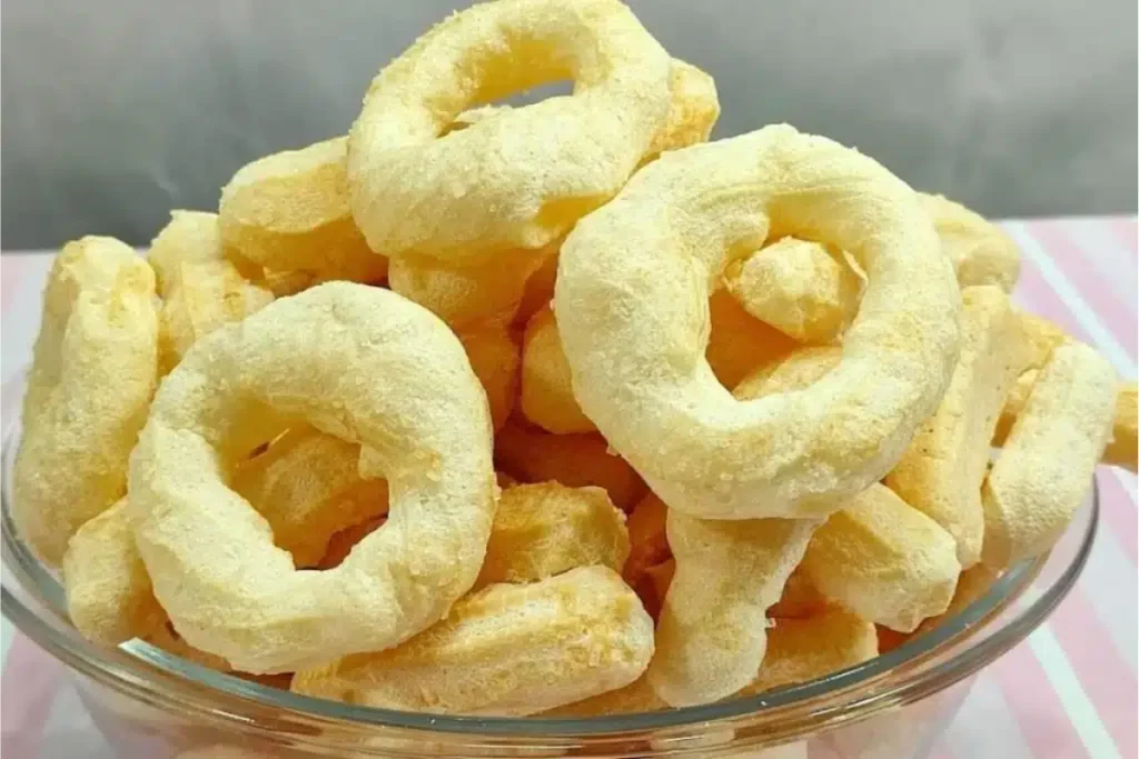 Biscoitos de polvilho assado da Vovó para acompanhar um café quentinho